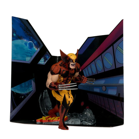 (Dented box) Wolverine X-Men #1 1/10 Scale Statue and Comic